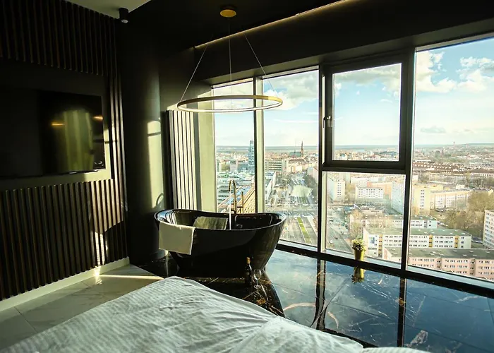 Wanna Na 20 Pietrze, View, Hanza Tower * Szczecin